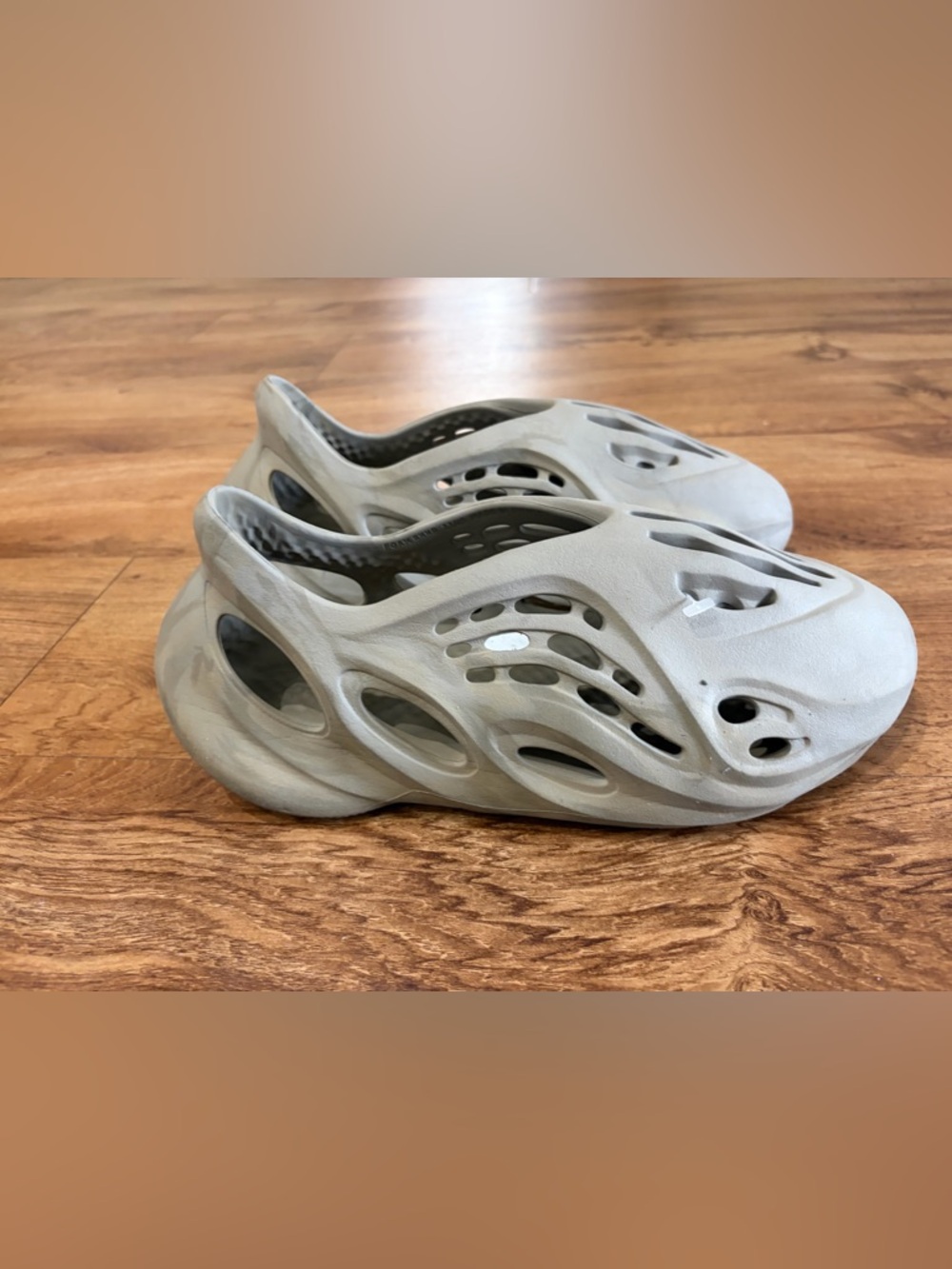 ADIDAS YEEZY FOAM RUNNER - Picture 3 of 9